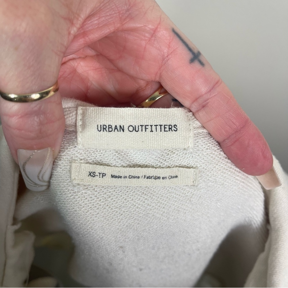 Urban Outfitters Oversized Lumiere Lightweight Peplum Hooded Shirt - Picture 3 of 6